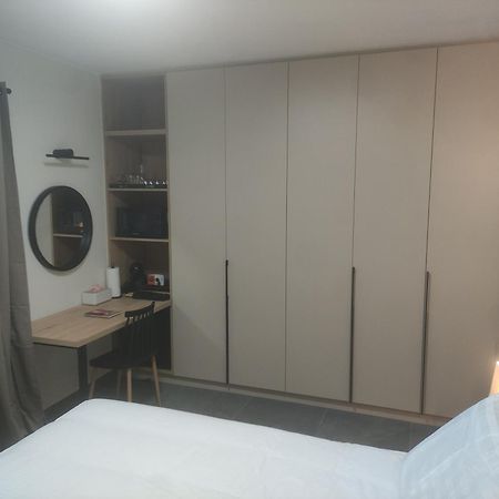 Iqoqo Hotels - Luxury Suites Янина Экстерьер фото